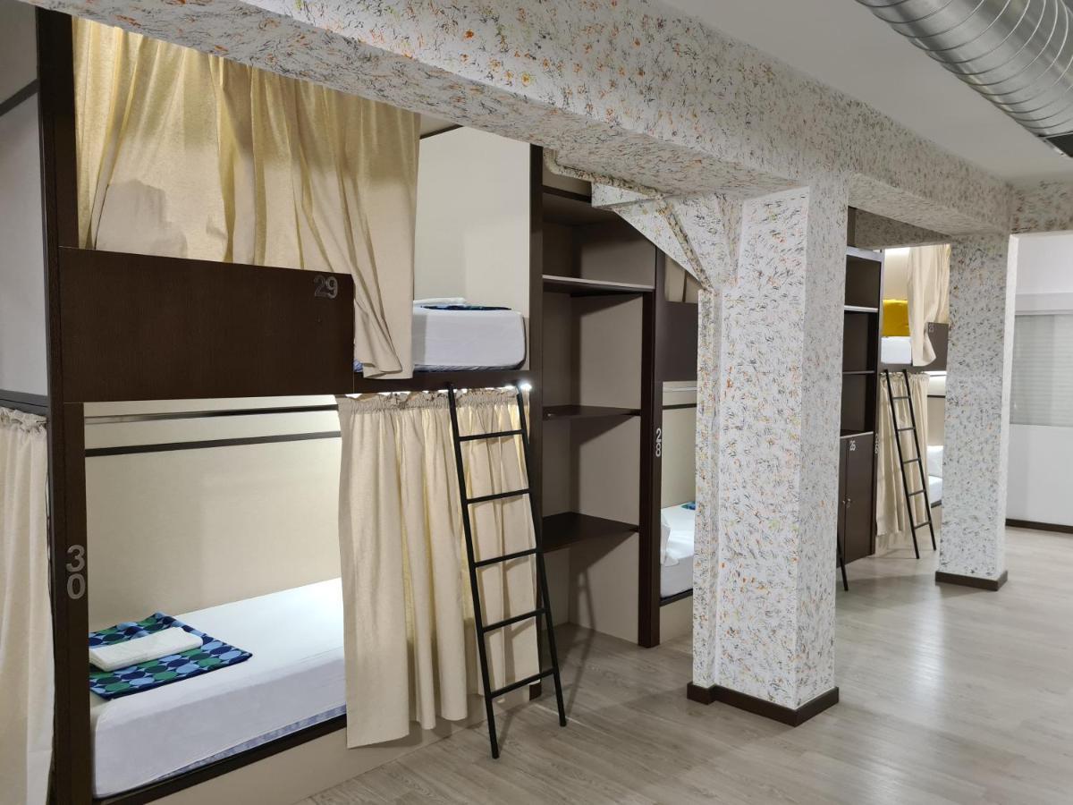 Hostel M-A Rooms Mate مدريد المظهر الخارجي الصورة